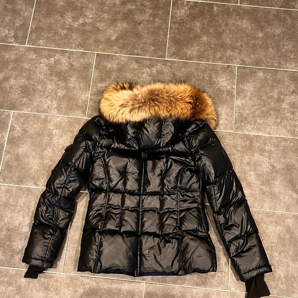 Sam. Jackets & Coats | Black Down Fur-Trimmed Puffer | Color: Black | Size: 4 - Picture 5 of 7